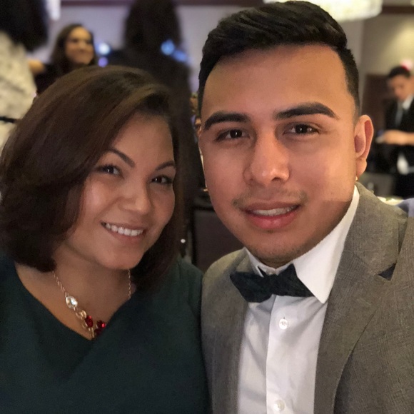 Meet your Posher, Erick - Picture 7 of 10